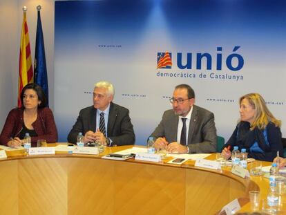 Montse Surroca, Toni Font, Ramon Espadaler i Joana Ortgea a la reunió del comité de govern d'UDC.