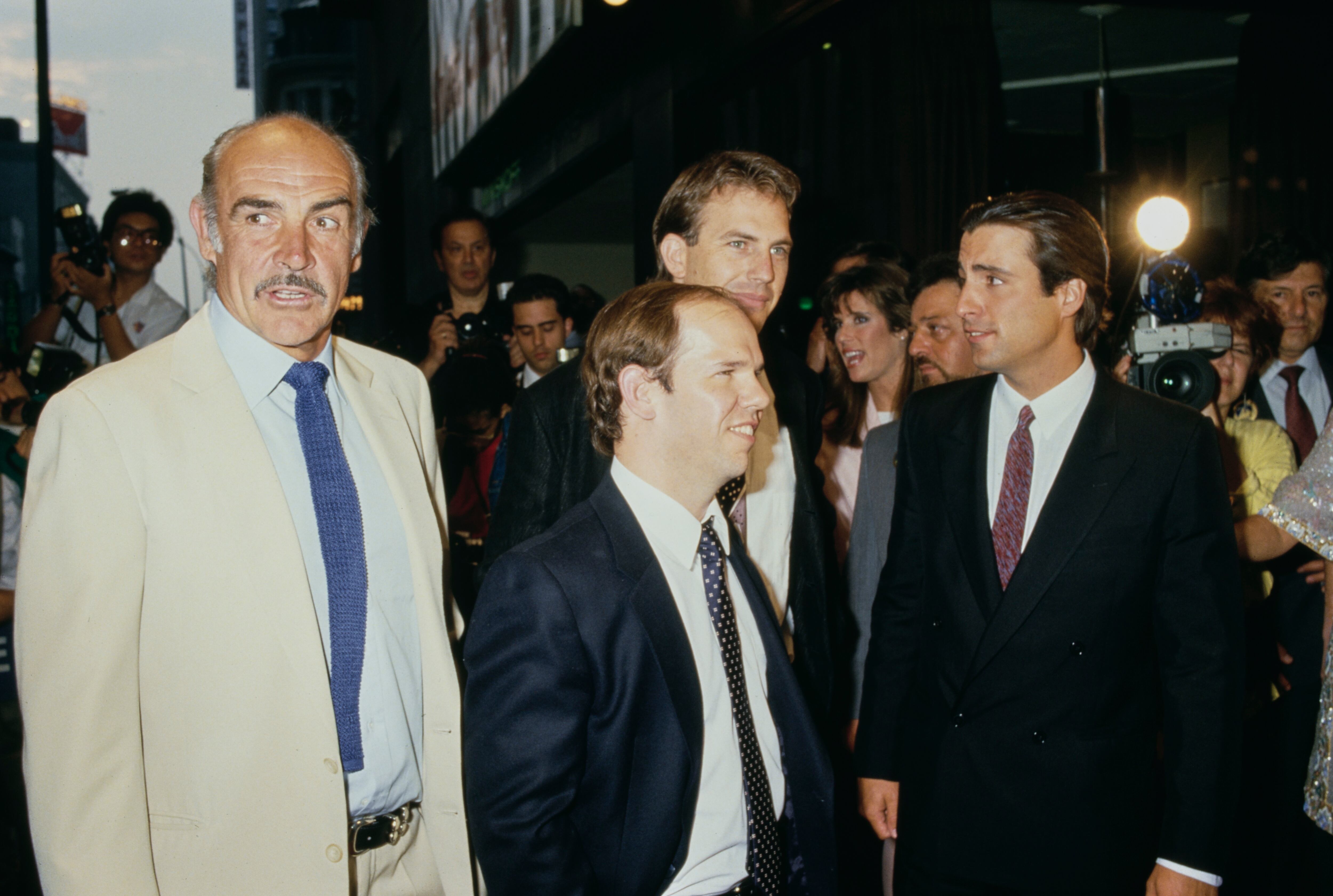 Sean Connery, Charles Martin Smith, Kevin Costner y Andy Garcia en el estreno de 'Los intocables' en 1987 en Nueva York.