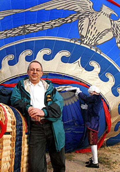 Jaume Llansana, durante una exhibición de globos aerostáticos.