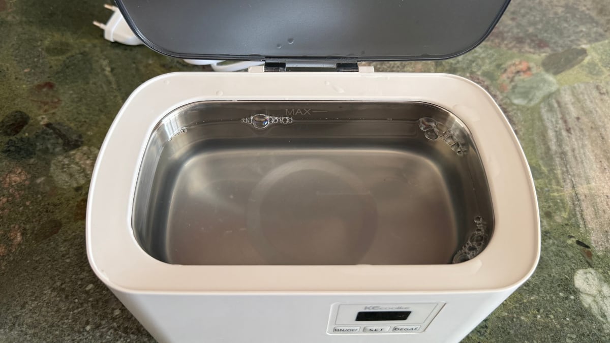 Resultado del agua después de realizar varias limpiezas.