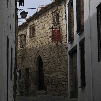 Fachada del hotel Afán de Rivera, en la calle del mismo nombre en Úbeda.