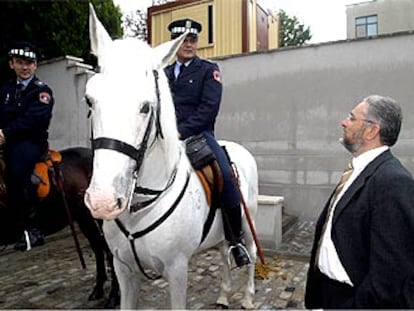 Fausto Fernández, durante su visita a la Jefatura de la Policía Municipal de Madrid.