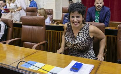 La líder de Adelante Andalucía, Teresa Rodríguez, en un pleno del Parlamento andaluz este septiembre.