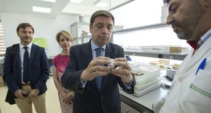 Luis Planas, en un parque tecnológico de Jaén.