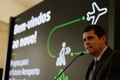 El presidente de Aena Brasil, Santiago Yus, durante la presentación del proyecto de ampliación del aeropuerto de Congonhas, este lunes en Sao Paulo (Brasil).