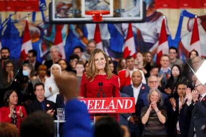 Chrystia Freeland habla durante un evento de campaña en Toronto, Ontario, Canadá, el 19 de enero de 2025. 