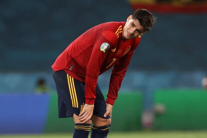 El delantero de la selección española Álvaro Morata, en el encuentro entre España y Polonia, en el estadio de La Cartuja de Sevilla el día 19.