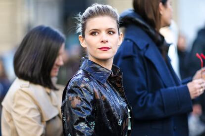 PLa actriz Kate Mara, conocida por su participación en la serie 'House of Cards', a su llegada al desfile de Valentino el pasado domingo.