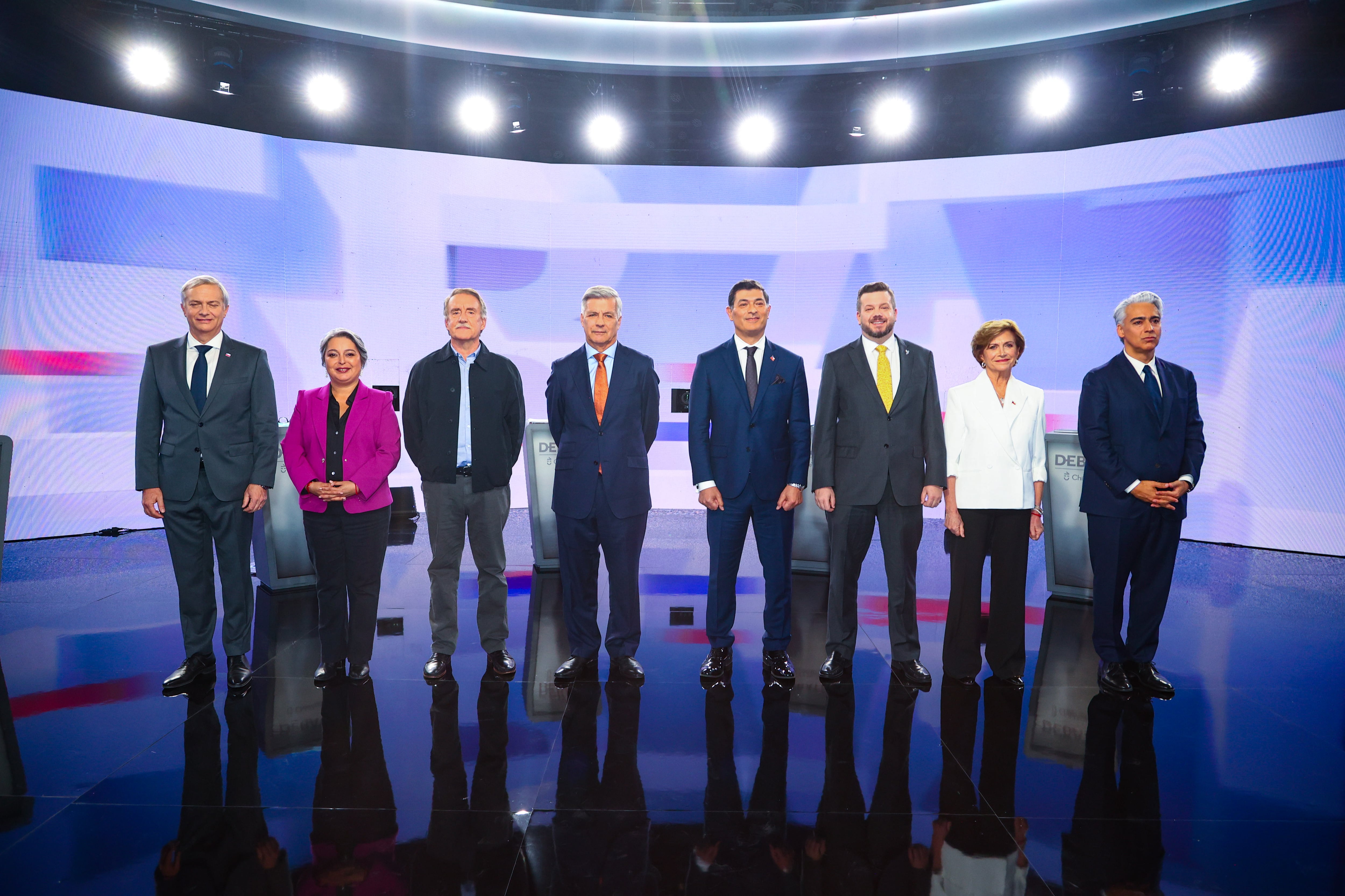 Los choques entre Kast y Jara marcan el primer debate presidencial a dos meses de la elección