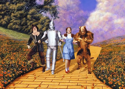 El cuarteto protagonista de la primera versión cinematográfica de "El mago de Oz", dirigida por Victor Fleming y estrenada en 1939.