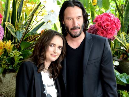 Winona Ryder y Keanu Reeves durante la promoción de "Destination Wedding" en Los Ángeles el pasado 18 de agosto.