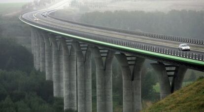 Viaducto de Scardon, operado por Sanef en Francia.