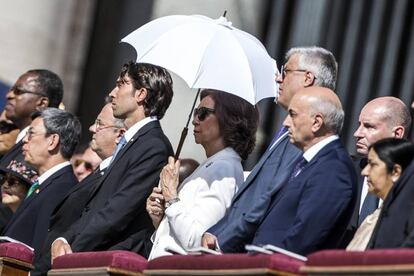 La delegaci oficial espanyola est formada per la reina Sofia (a la imatge), la presidenta del Congrs, Ana Pastor, el ministre d'Afers Exteriors, Jos Manuel Garca Margallo, i el secretari d'Estat per la Uni Europea, Fernando Eguidazu.