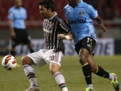 Deco, durante un partido ante el Gremio