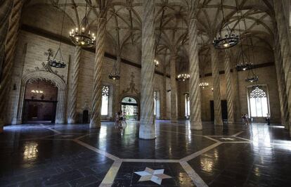 Sala de Contratación de la Lonja de la Seda de Valencia.