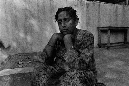 Una de las series más conocidas es la dedicada a Mona Ahmed. Se centra en la vida de un eunuco en la ciudad de Delhi