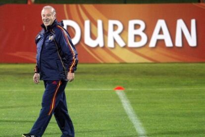 Del Bosque durante el último entrenamiento de la selección antes del partido de semifinales.