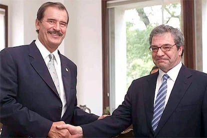 El presidente de México, Vicente Fox, con César Alierta.