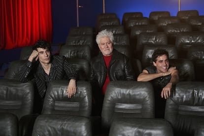 Javier Calvo, Pedro Almodóvar y Javier Ambrossi, en una imagen cedida por Movistar+.