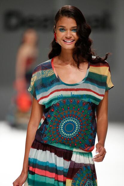 desfile desigual primavera verano 2016