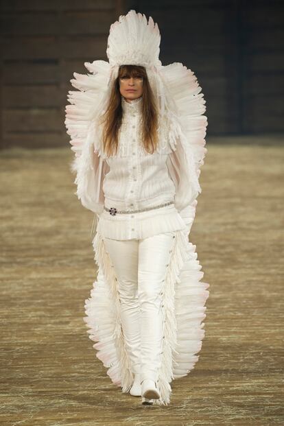 Chanel "Metiers d'Art" Show