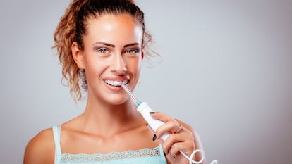 Su tecnología de agua a presión es perfecta para evitar la aparición de caries. GETTY IMAGES.