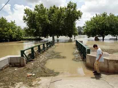 El canal a su paso por Xerta, en la provincia de Tarragona.  