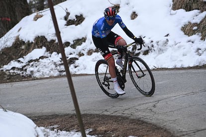 Pogačar, en su último ataque, en el Monte Carpegna el sábado pasado.