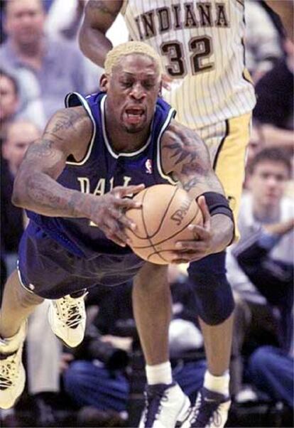 Dennis Rodman, en un partido de la NBA.