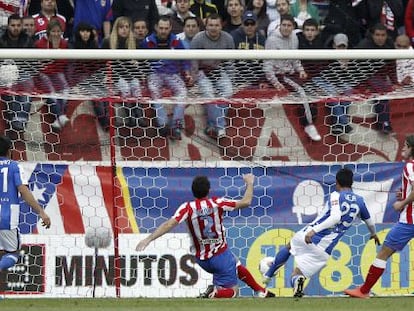 El gol de Vela que conden&oacute; al Atl&eacute;tico.