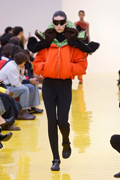 Una imagen del desfile de Loewe otoño-invierno 2026/27.