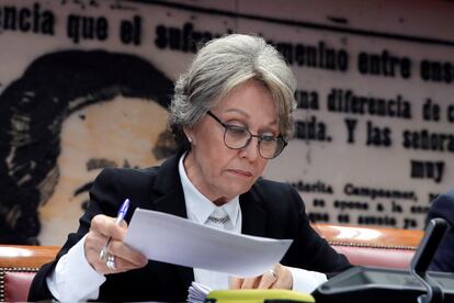 La administradora única de RTVE, Rosa María Mateo, durante una comparecencia en marzo en el Senado.