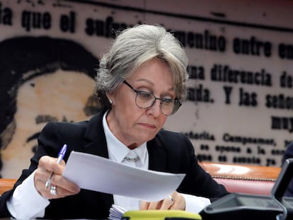 La administradora única de RTVE, Rosa María Mateo, durante su comparecencia este martes en el Senado.