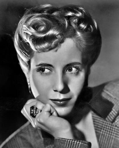 Eva Perón, en 1944, poco después de conocer a su futuro marido, Juan Perón, y entrar en política.
