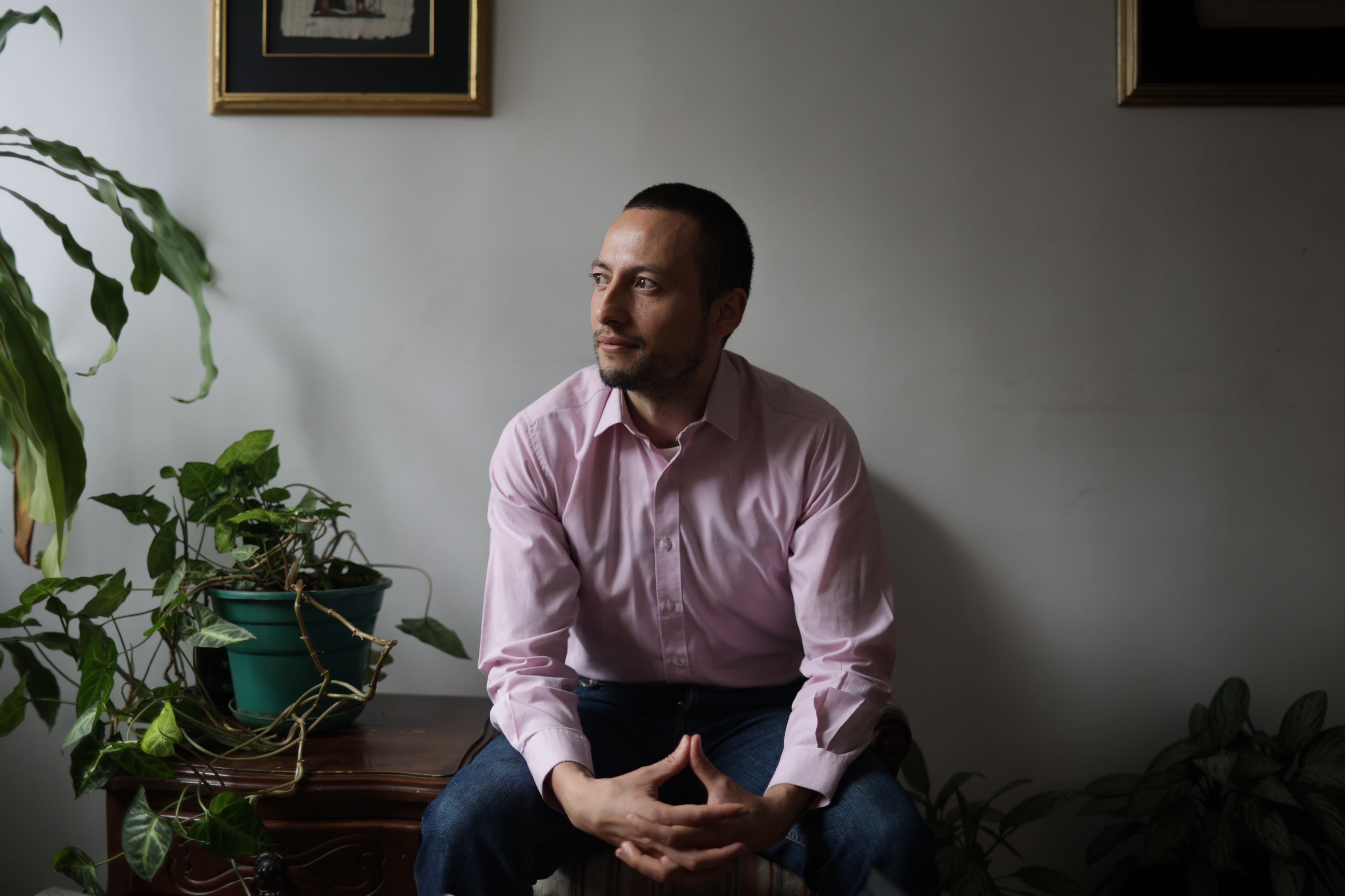 Tique, en su casa, en el occidente de Bogotá.