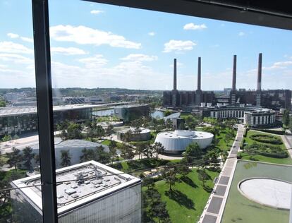 Vista panorámica de una factoría de Volkswagen.