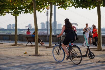 Por qué Düsseldorf es ejemplo de movilidad urbana ciclista