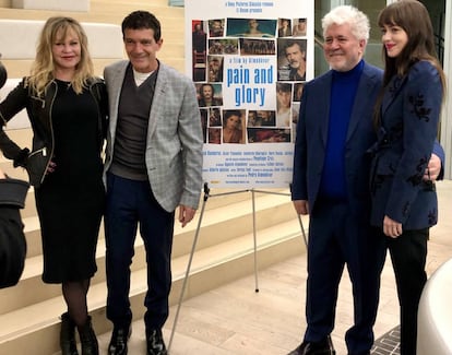 Melanie Griffith, Antonio Banderas, Pedro Almodóvar y Dakota Johnson.