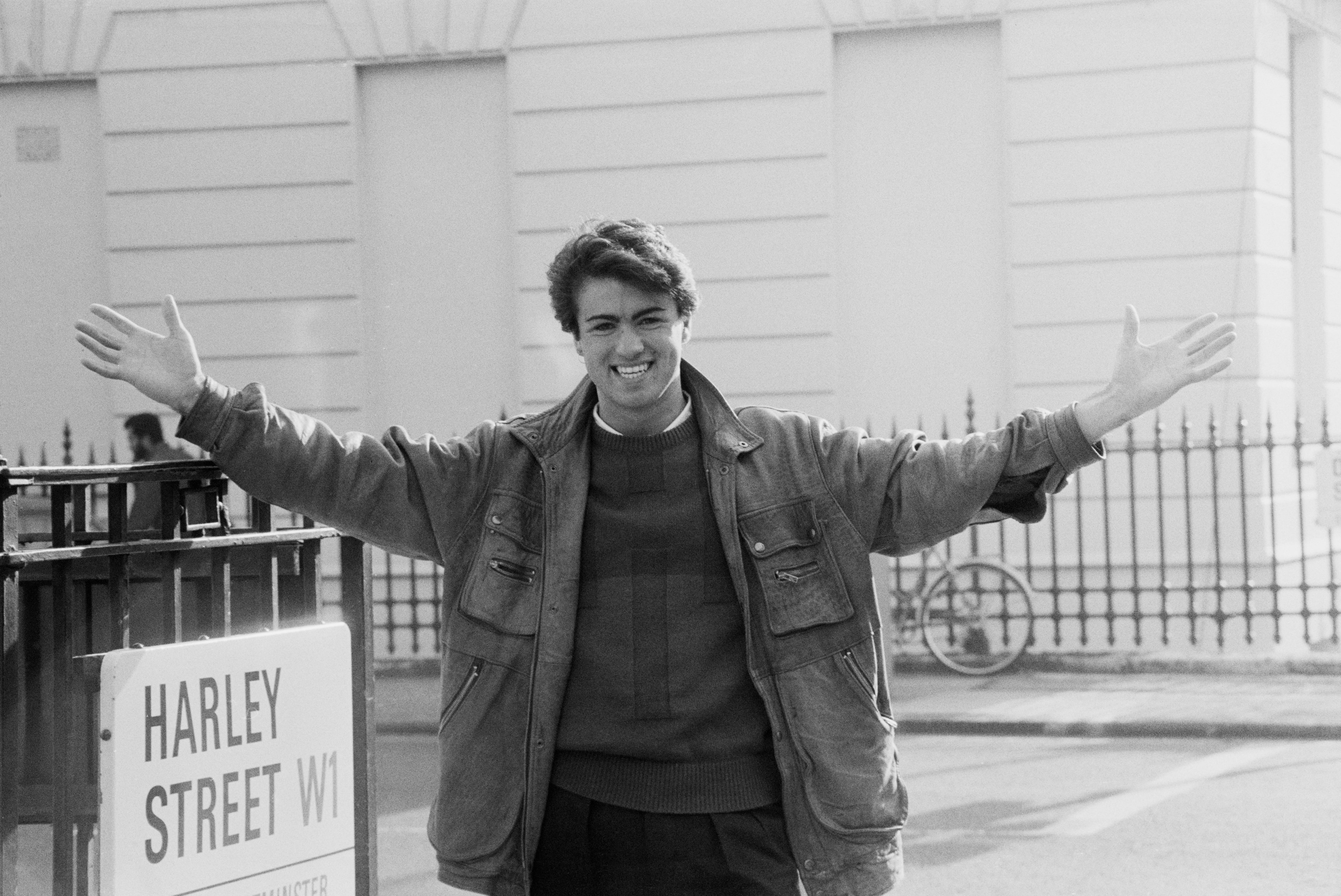 “Que no sepan que soy yo”: cómo George Michael regaló más de dos millones de libras a los necesitados sin decírselo a nadie