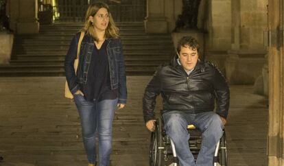 Els coordinadors del PDeCAT, Marta Pascal i David Bonvehí, en sortir del Palau de la Generalitat.