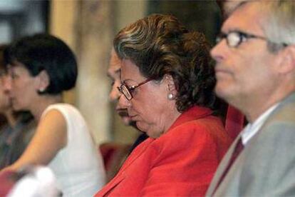 Rita Barberá, ayer, en su escaño de las Cortes Valencianas.