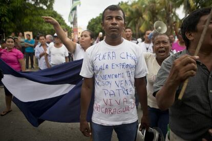 Ciudadanos protestan contra la construcci&oacute;n del canal, en octubre