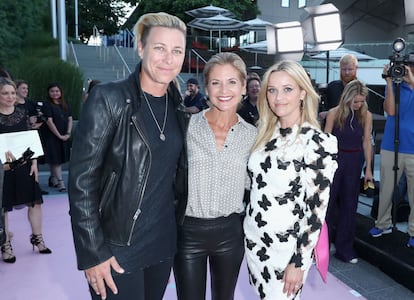 Abby Wambach, Glennon Doyle y Reese Witherspoon, en 2018.