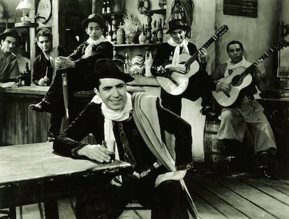 Carlos Gardel en 'The Big Broadcast' ('Cazadores de estrellas'), dirigida por Norman Taurog en 1936.