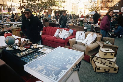 Cada fin de semana se celebra en el cruce de la calle 26 y la Sexta Avenida, en el barrio  de Chelsea, un abigarrado mercadillo al más puro estilo Nueva York.