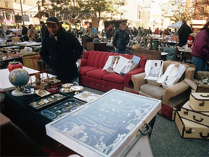 Cada fin de semana se celebra en el cruce de la calle 26 y la Sexta Avenida, en el barrio  de Chelsea, un abigarrado mercadillo al más puro estilo Nueva York.