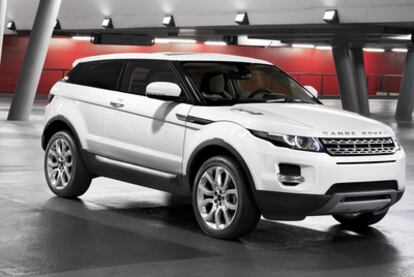 El Evoque rejuvenece la imagen de Range Rover con una línea muy deportiva y un frontal imponente.