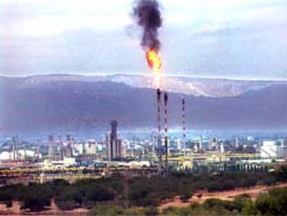 Una vista de las instalaciones petroquímicas de Tarragona.