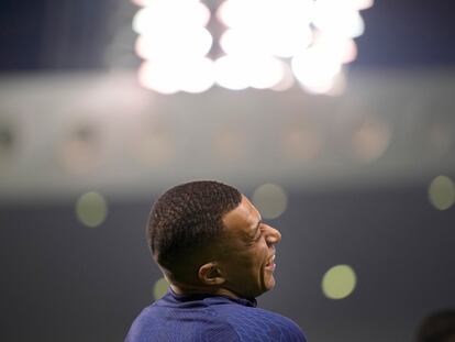 Kylian Mbappé, en el último entrenamiento con Francia antes de la final.