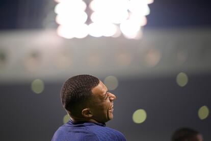 Kylian Mbappé, en el último entrenamiento con Francia antes de la final.